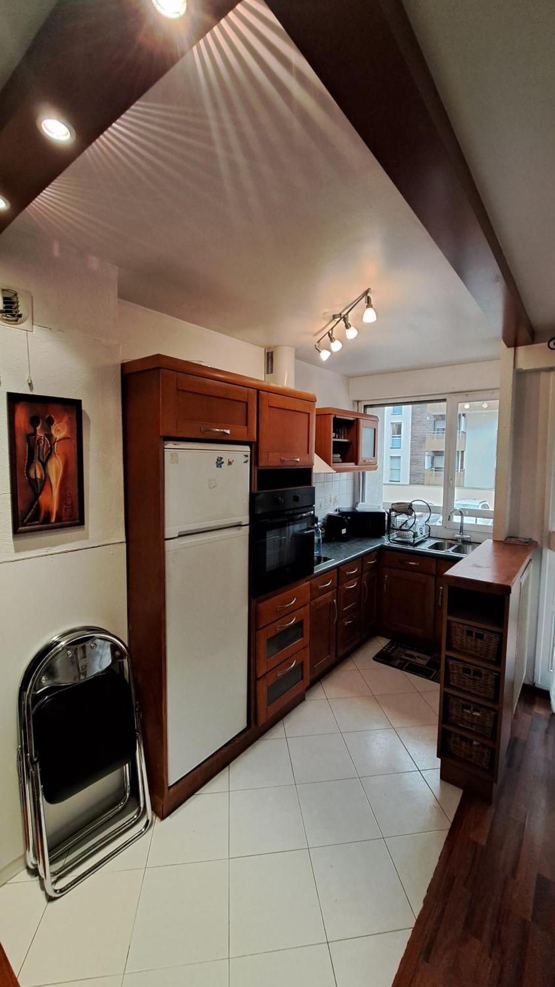 Studio Cosy 33 M² Limite Lyon. Parking Privatif. Bron Exterior foto